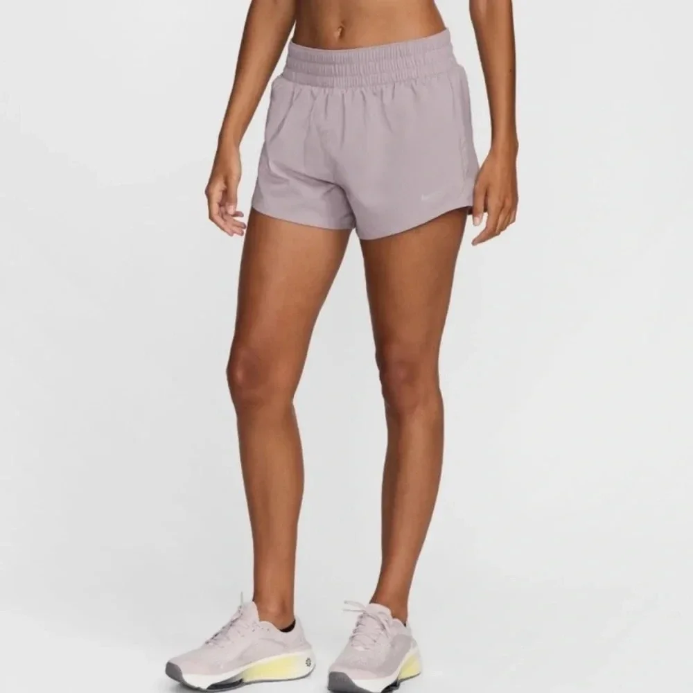 Nike One‎ Dri-FIT Shorts Women's S Light Violet Mid-rise 3